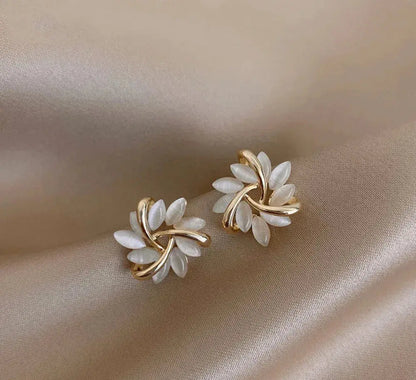 Elegant and exquisite opal petal circle stud earrings in golden